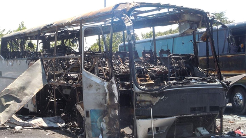 Bus damaged in Bulgaria bomb blast