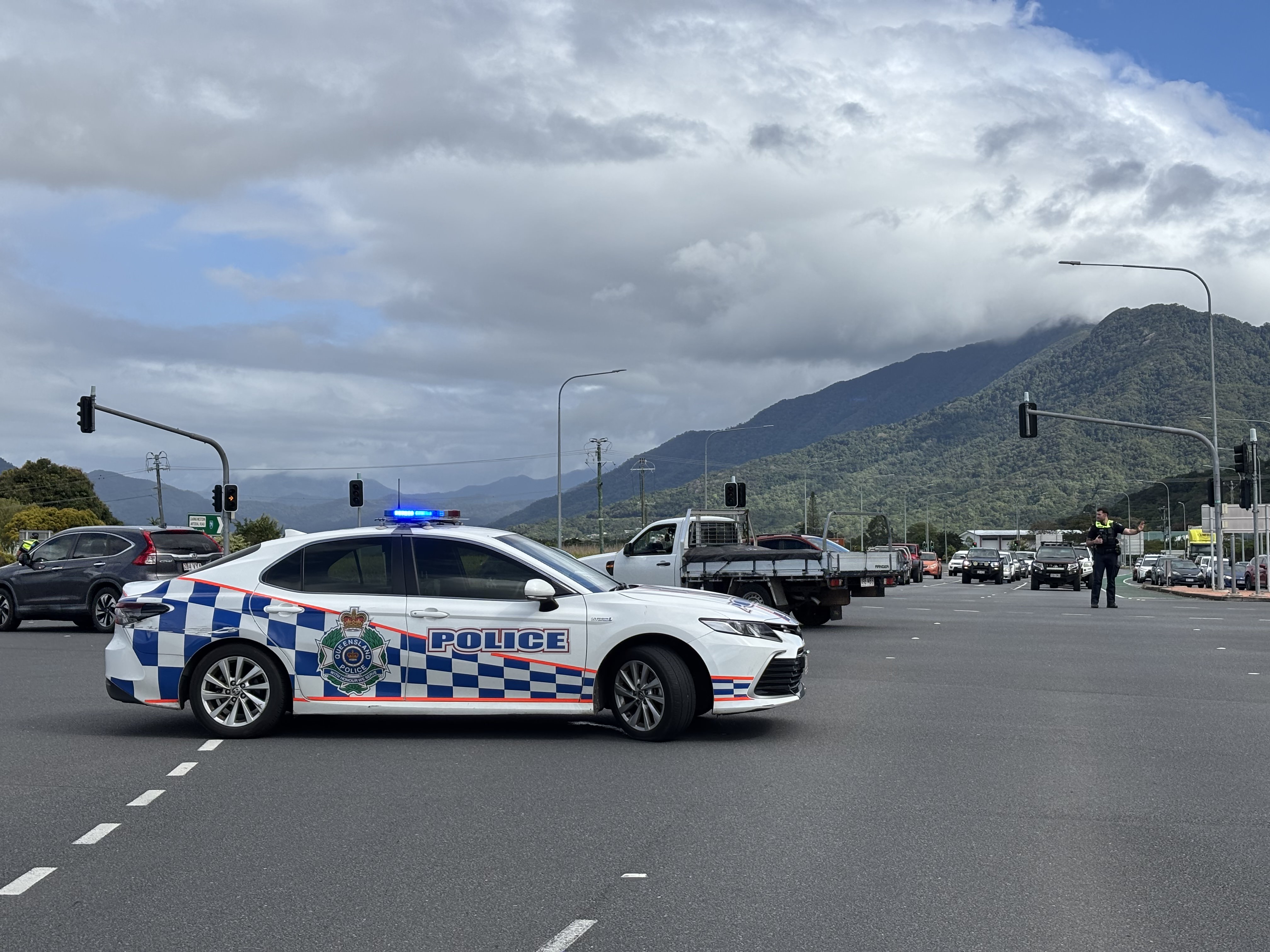 Breaking: Allegedly stolen car involved in serious Cairns crash