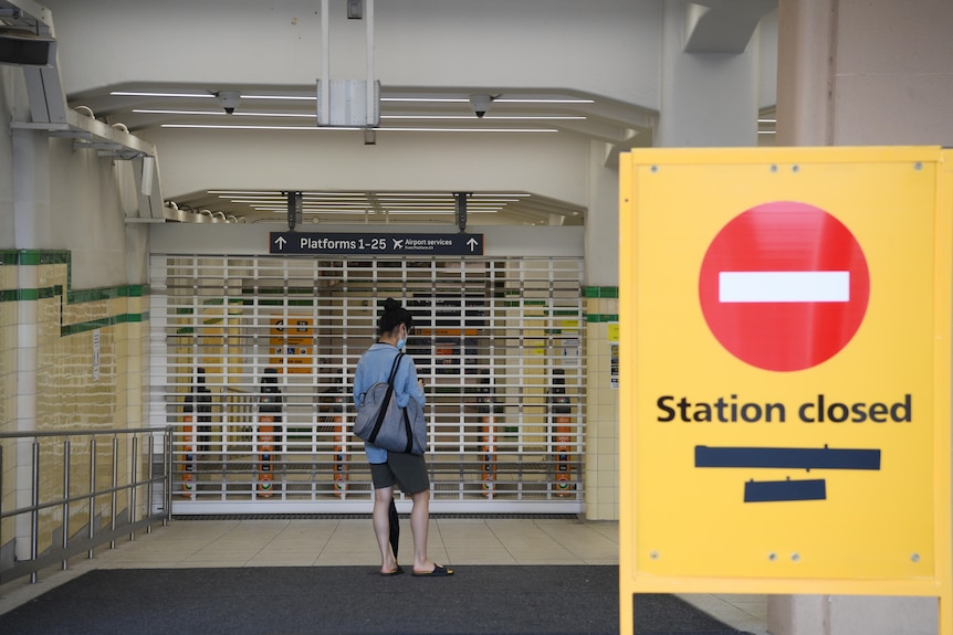 A closed sign outside Central Station