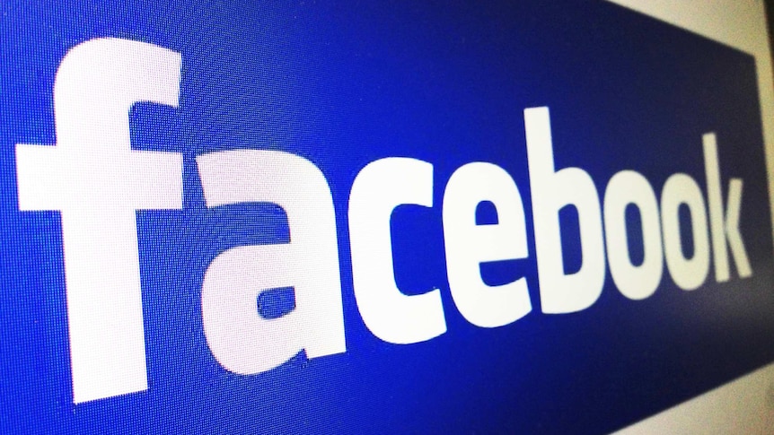 Facebook social media desktop application
