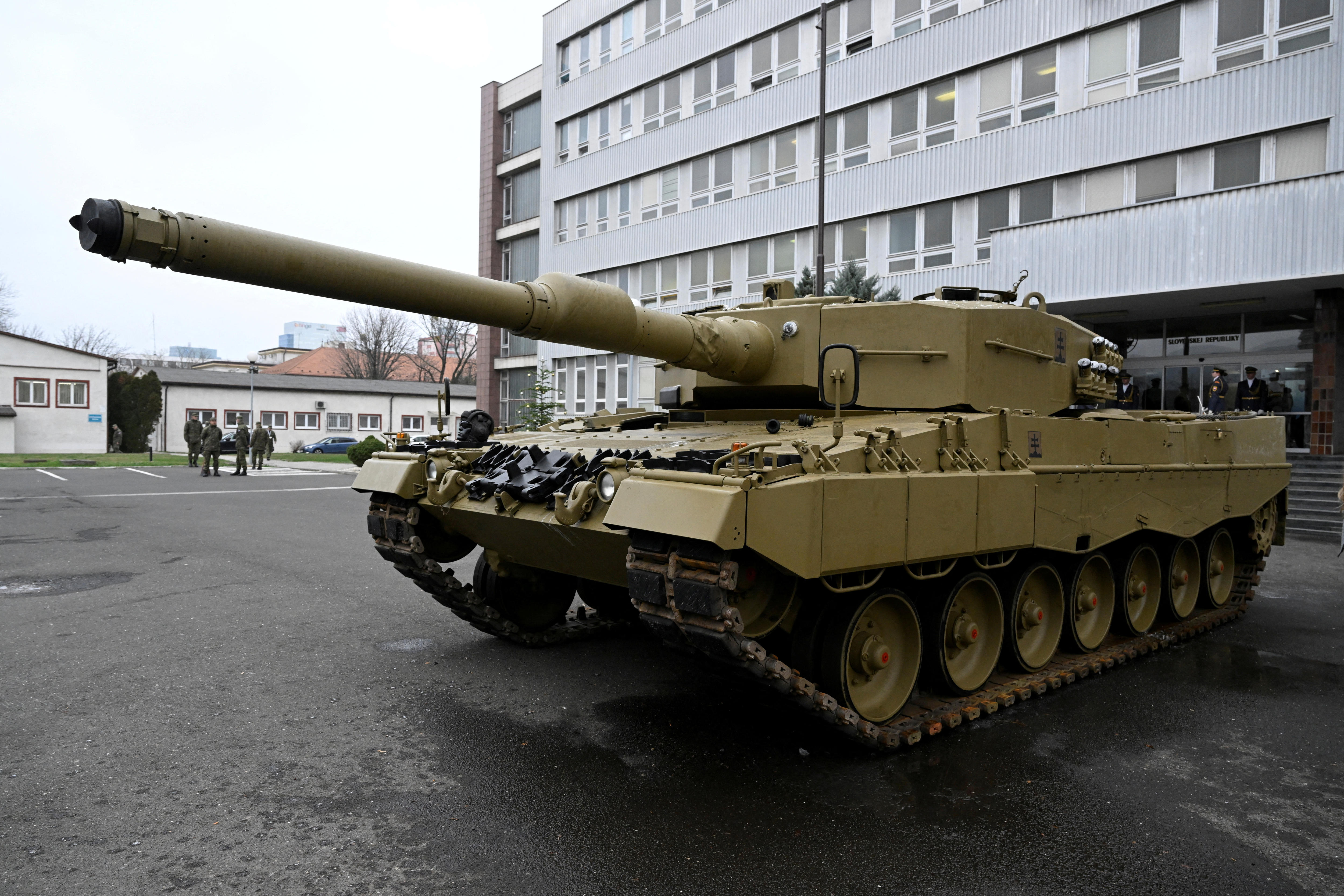 Germany Denies Blocking Leopard Tank Deliveries To Ukraine During ...