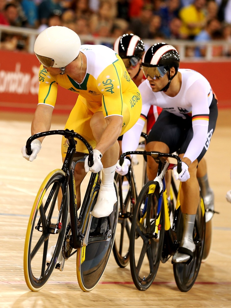 Perkins watches his back in keirin heat