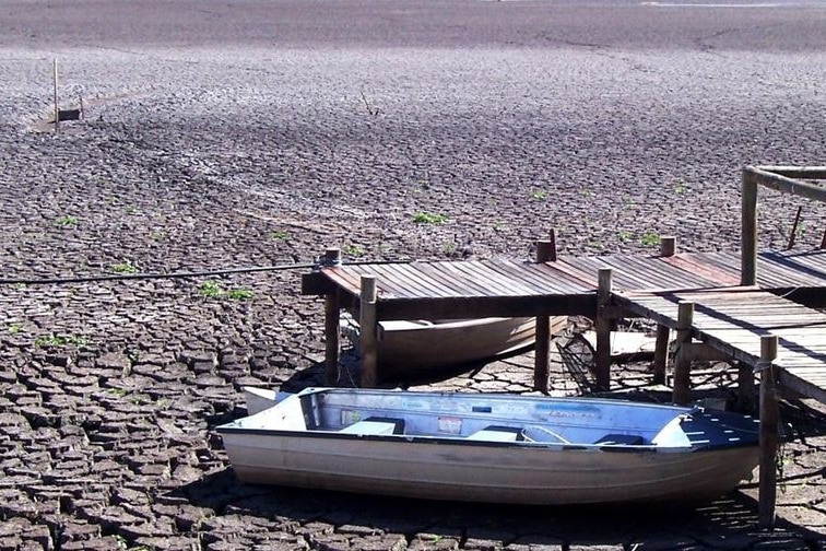 A dry backwater of the Murray River