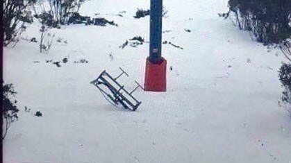 Skier falls as chairlift dislodges off cable