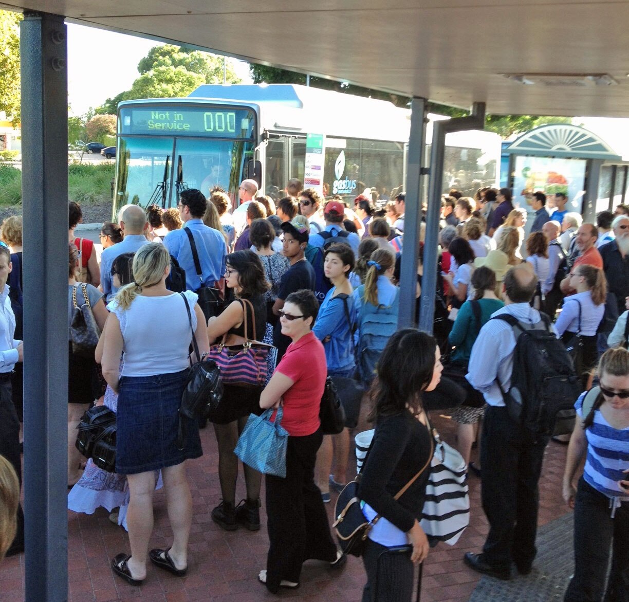 Fire causes disruption to Perth train network - ABC News