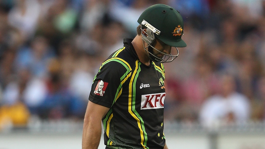 Short stay ... Shaun Marsh leaves the field after being dismissed for a duck (Getty Images: Quinn Rooney)
