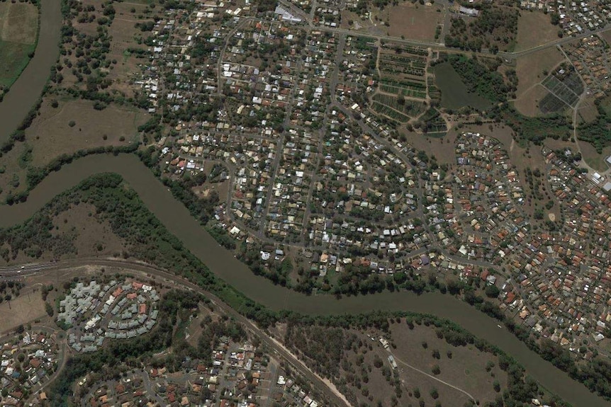 The Logan River at Edens Landing and Loganholme before Cylone Debbie.