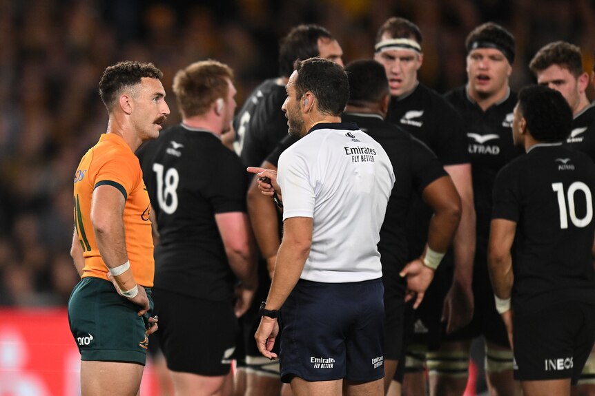 Nic White talks to the referee during the Bledisloe Cup