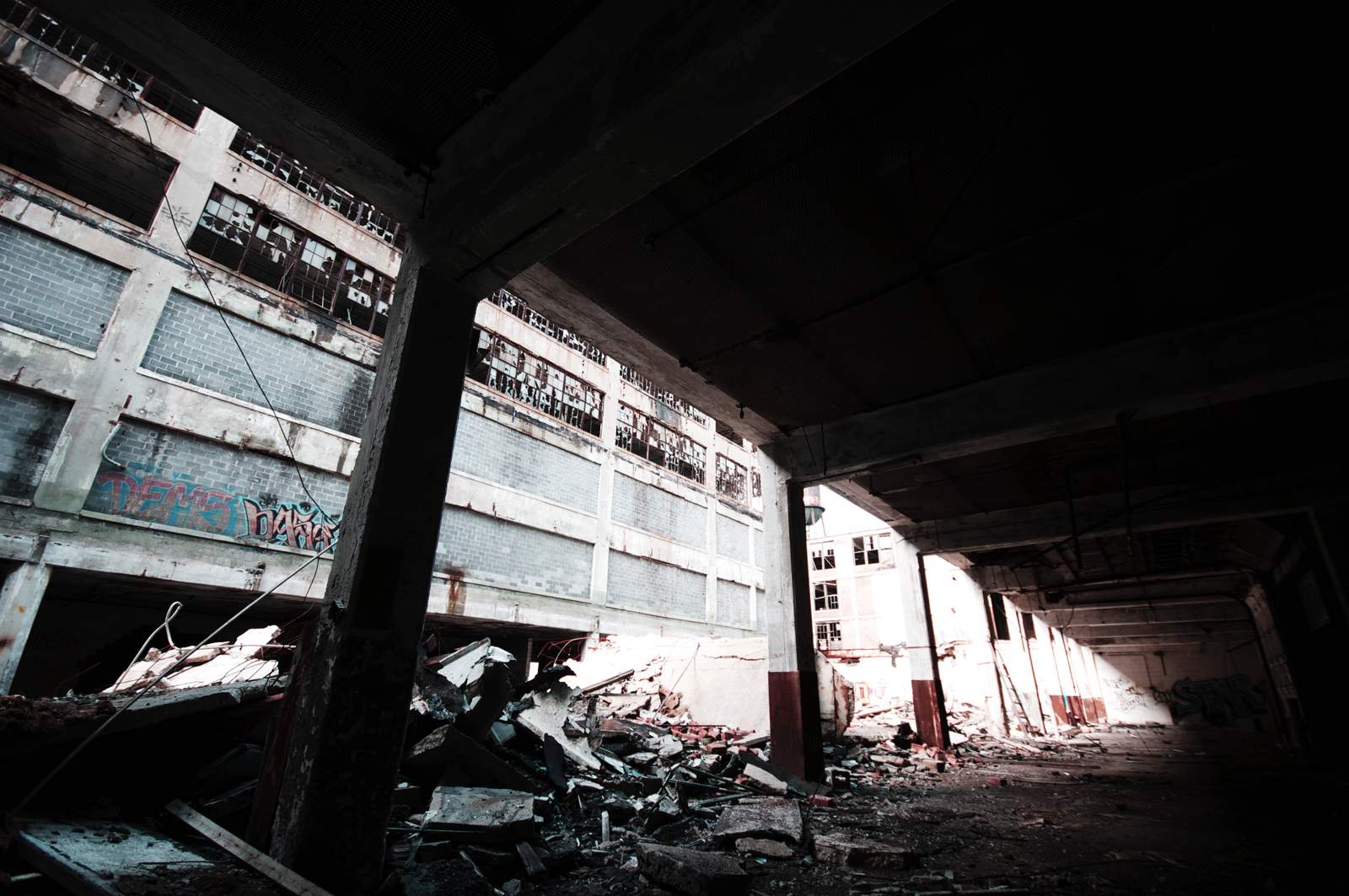 US used foreign investment to develop a new car industry, a lesson