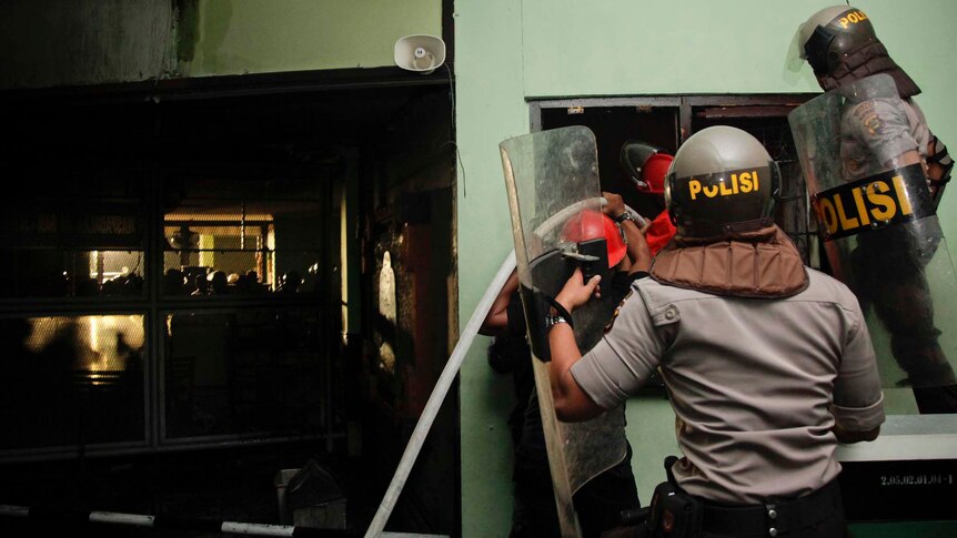 Indonesian police storm Bali's Kerobokan prison during rioting