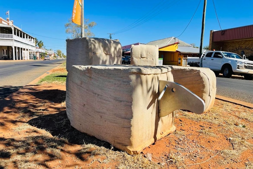 Sheep statue in Quilpie's main street 