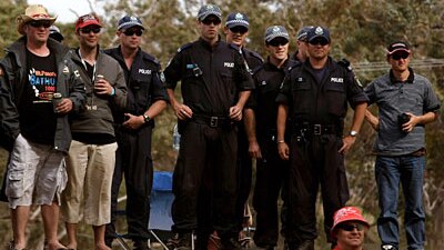 Police watch over spectators at the Bathurst 1000 (Getty Images)