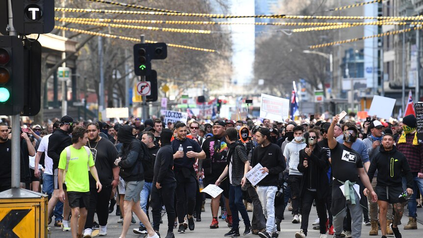 Melbourne protests and COVID testing delays pose 'real risk' of outbreak worsening