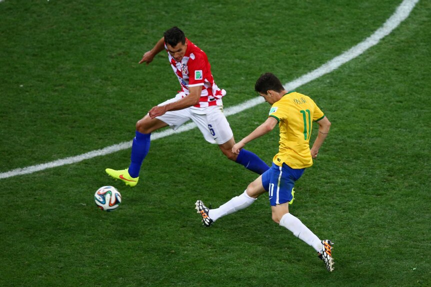 Brazil's Oscar pokes home against Croatia