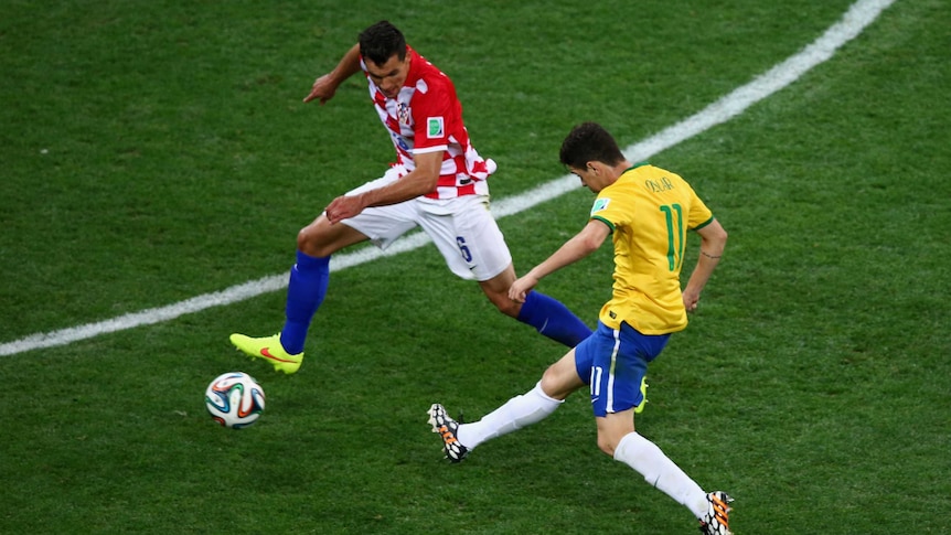 Brazil's Oscar pokes home against Croatia