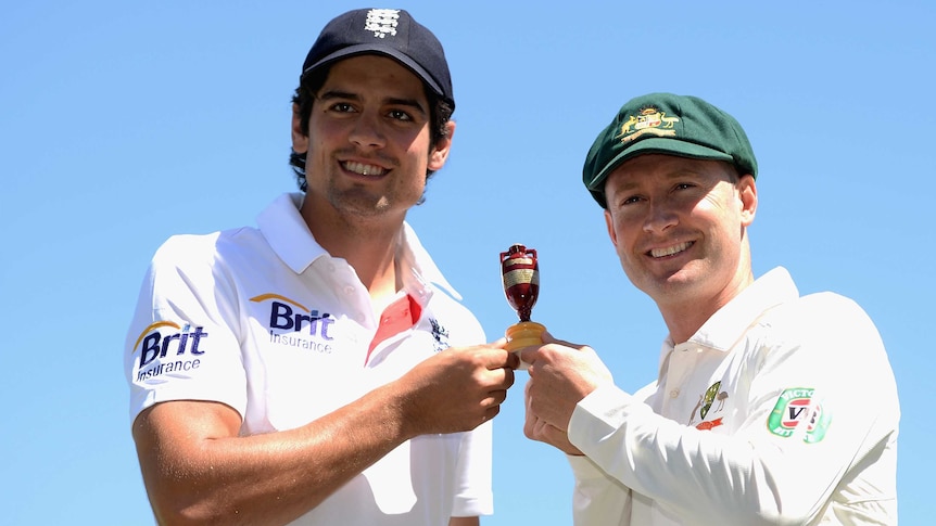 England captain Alistair Cook and Australian captain Michael Clarke pose with the Ashes.
