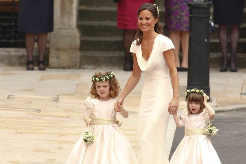 Pippa with flowergirls