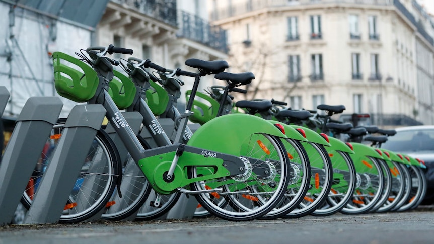 Velib Metropole self-service public bikes in Paris