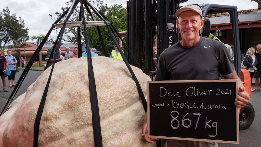 Dale Oliver with his giant pumpkin
