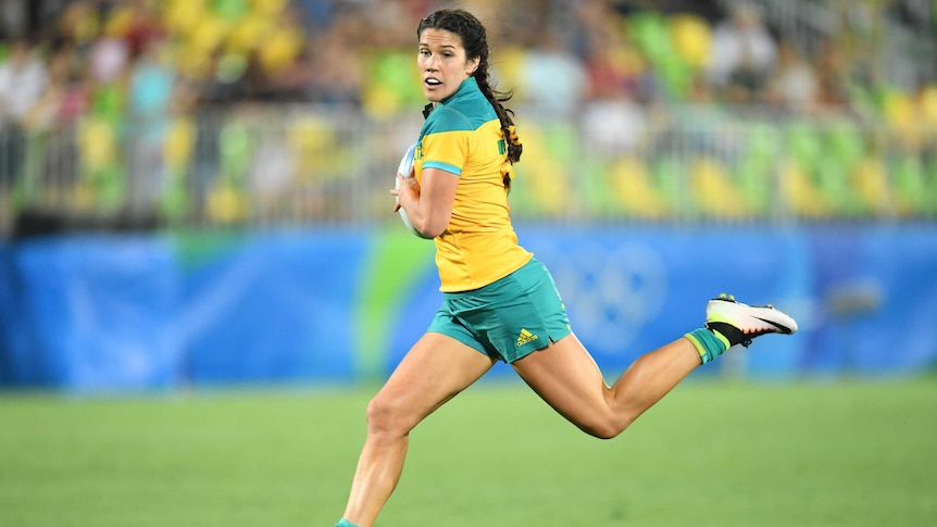 Olympic sevens star Charlotte Caslick switches codes to play NRLW rugby  league for the Sydney Roosters - ABC News