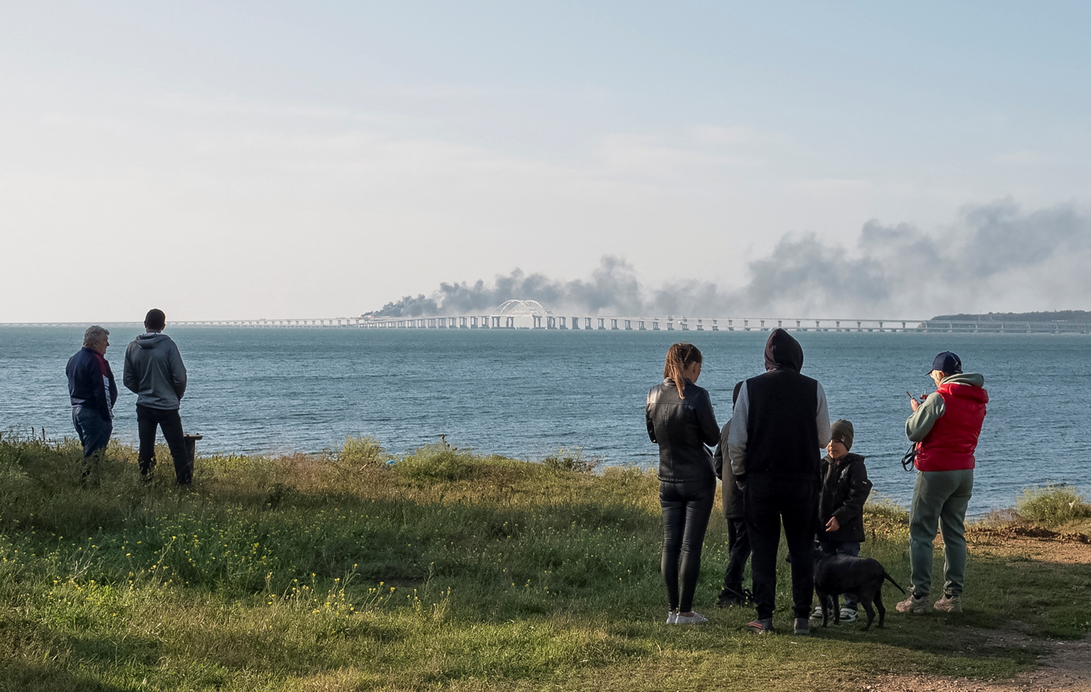 crimea bridge fire people watching
