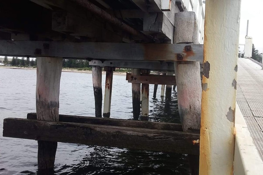 Pylons under the Granite Island causeway