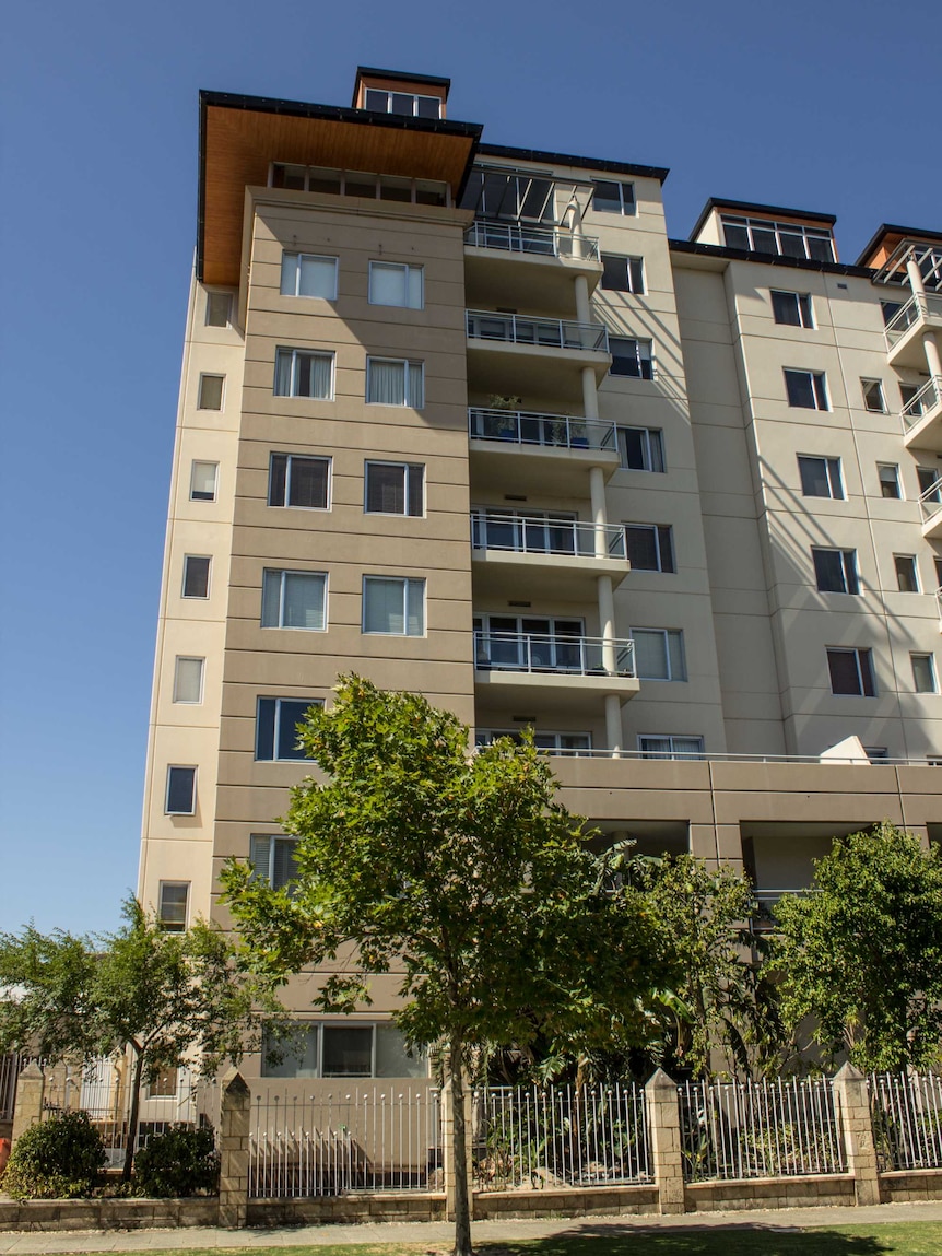 Apartment building in East Perth, November 30, 2015