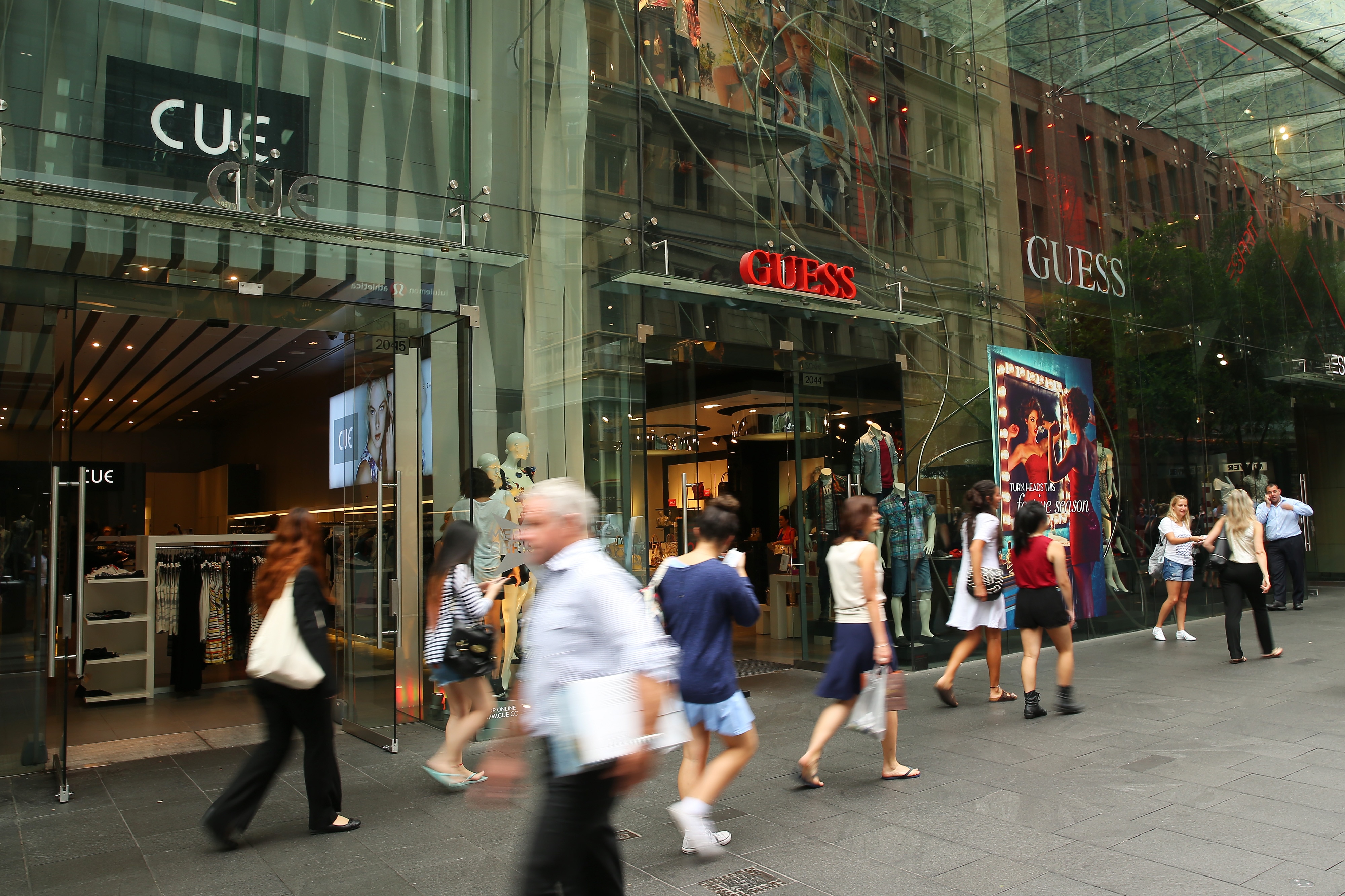 Aussie fashion brand Cue Clothing falls into receivership - ABC News & Headlines – Australian Broadcasting Corporation