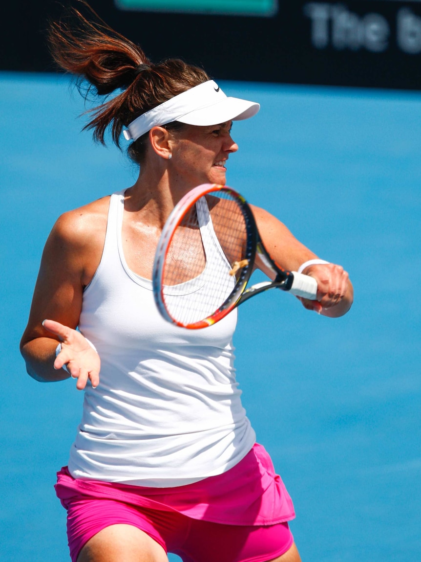 Dellacqua returns to Khromacheva