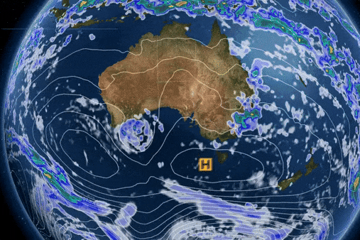 A gif showing a weather system hanging over the coastal regions of eastern Australia