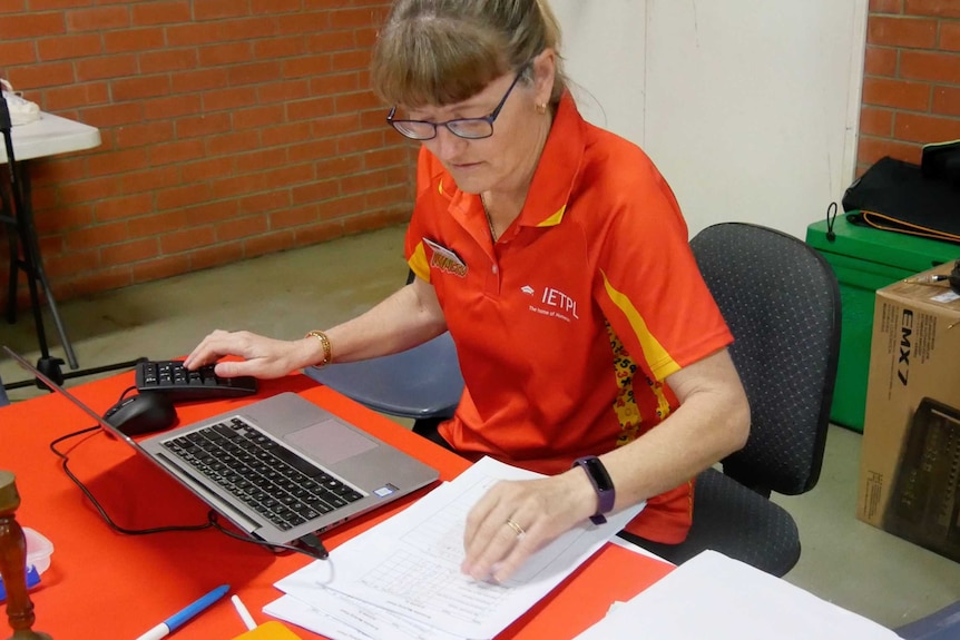 Julie Richards recording scores during Numero competition in Geraldton WA.