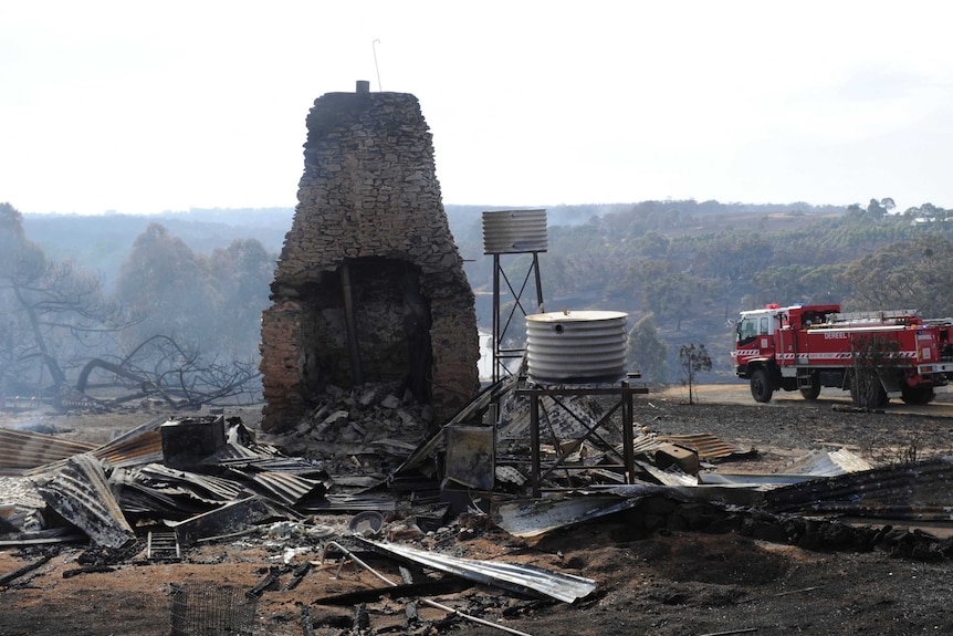 Bushfire leaves property razed