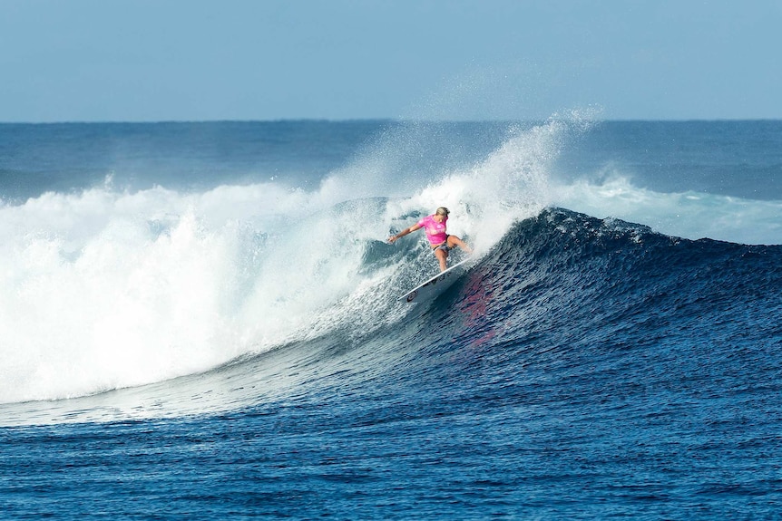 Bethany Hamilton reaches the Fiji Pro semi-finals