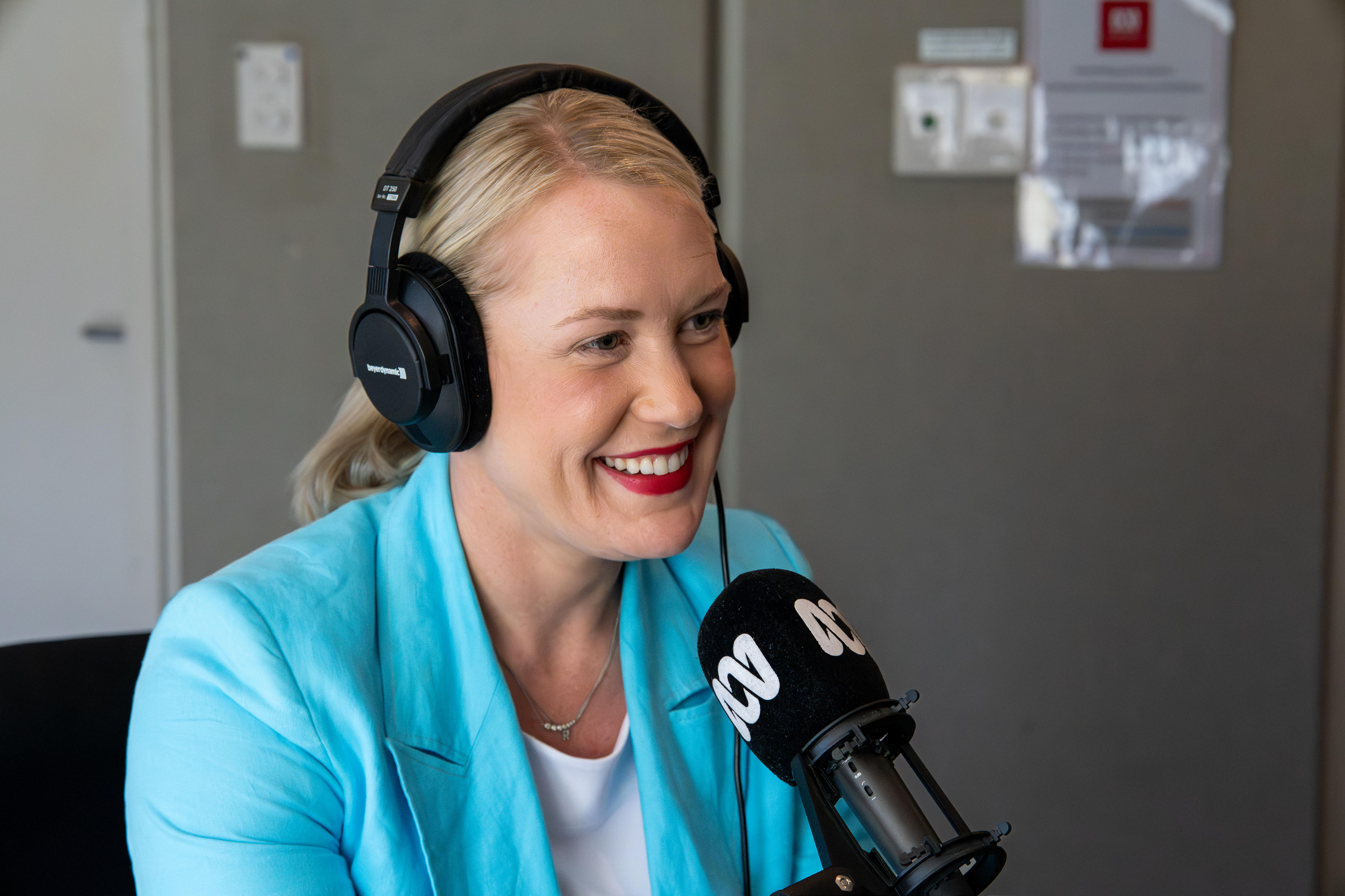 Ashton Hurn makes surprise visit to the South East - ABC listen