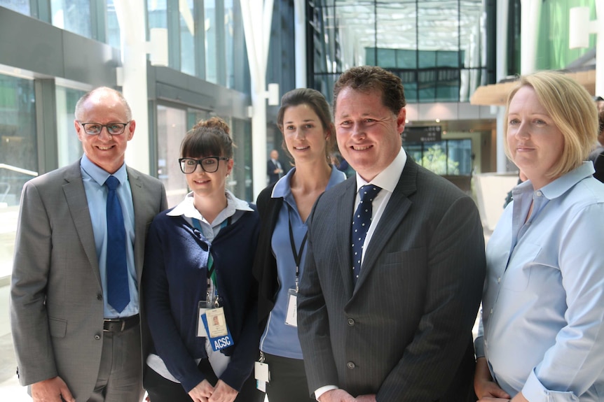 New Royal Adelaide Hospital tour group