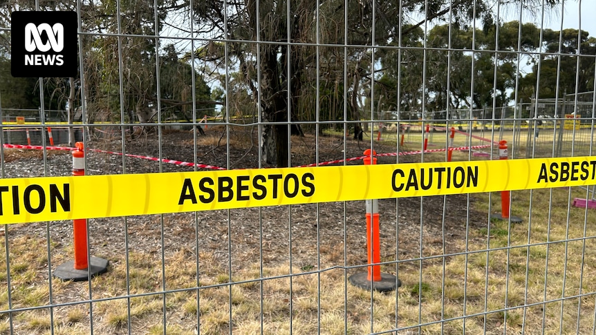 EPA slaps Hobsons Bay council with notices over asbestos mulch fears