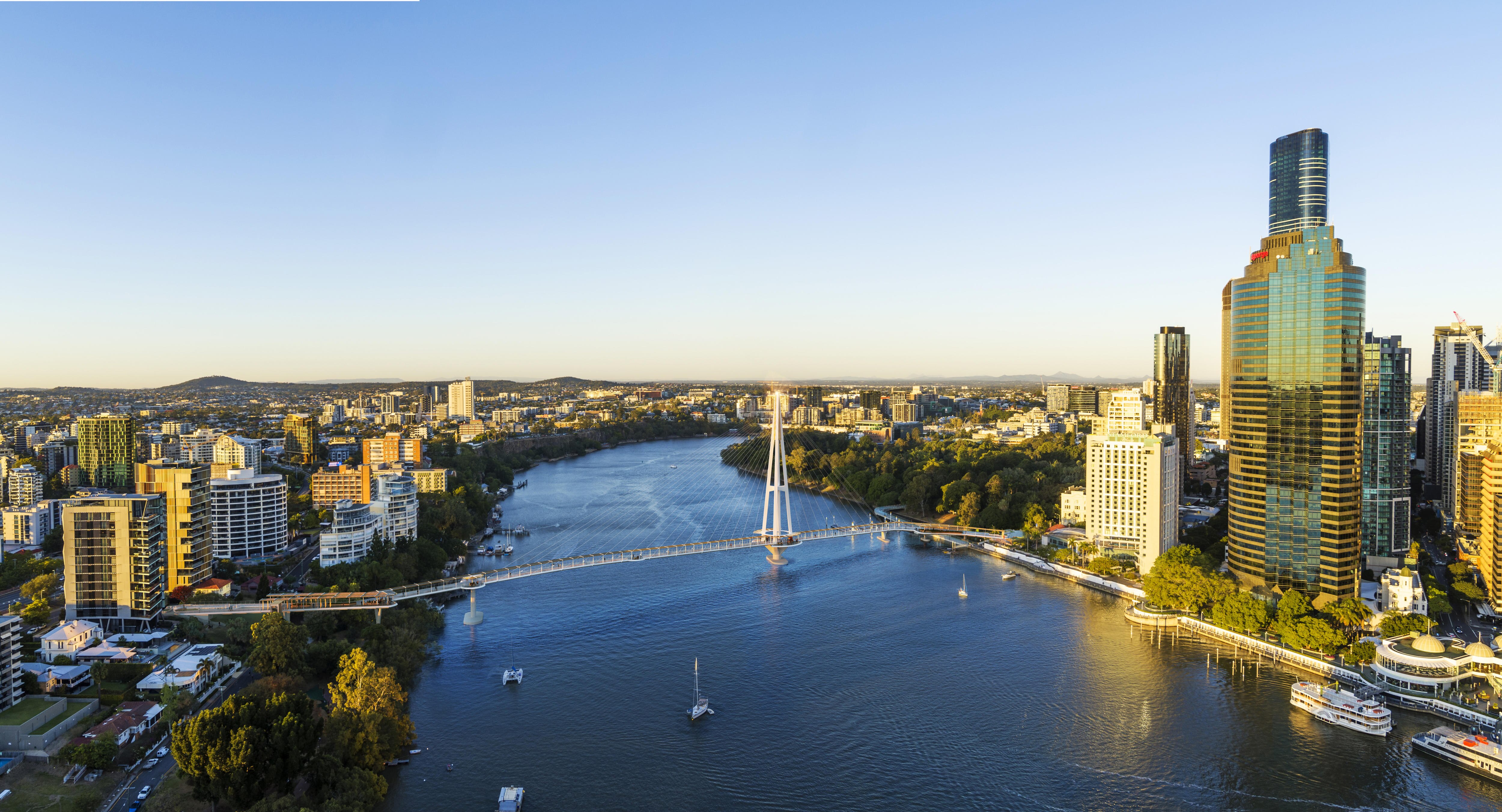 An aerial view of the planned Kangaroo Point green bridge across the Brisbane River.