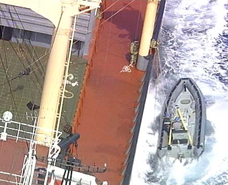 N Korea official aboard Pong Su: Downer - ABC News