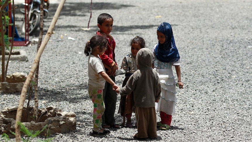 Displaced children in Yemen