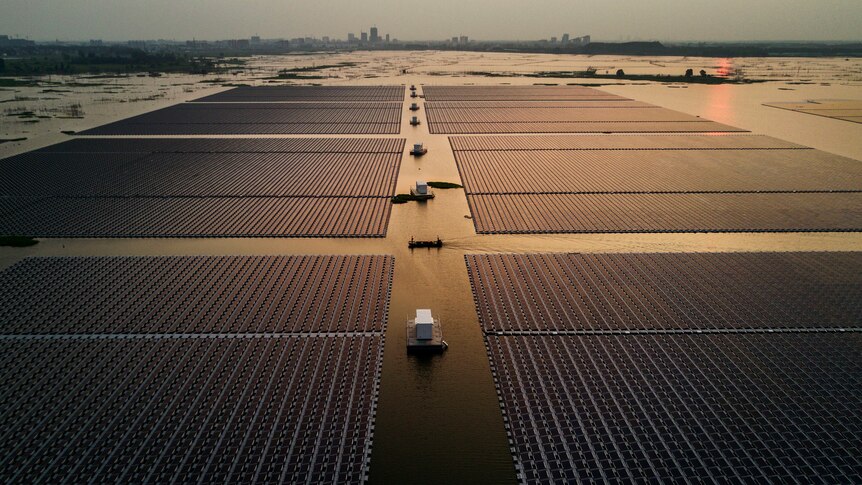 A large floating solar farm in Huainan