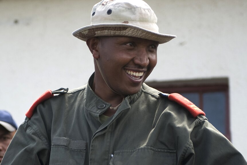 Bosco Ntaganda receiving military gear in Congo