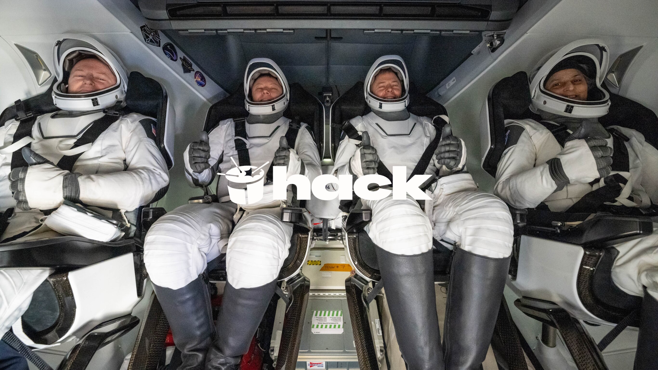 cover of episode FULL SHOW: astronauts splashdown, Ukraine, the night the ceasefire broke + outback dating