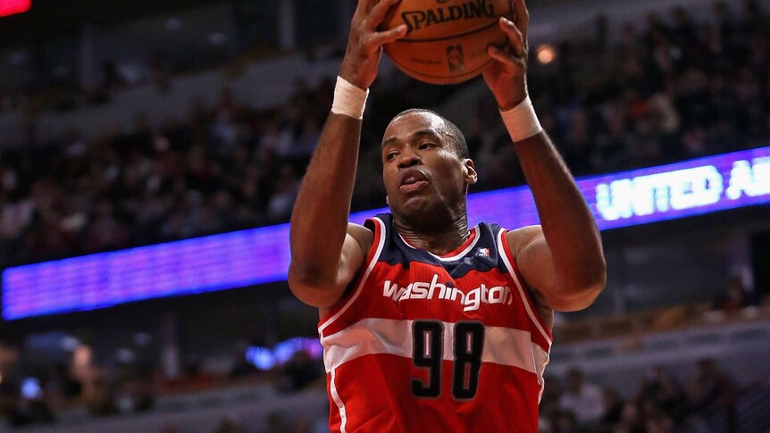 Jason Collins NBA becomes first active athlete to reveal he is gay