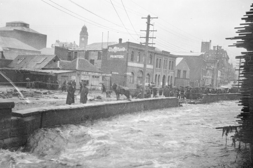 Images such as the Hobart rivulet are being used to prompt creativity in writing about the lost voices of Old Hobart Town.