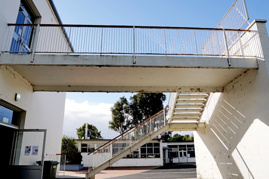 Concrete walls and stairs in a school playground