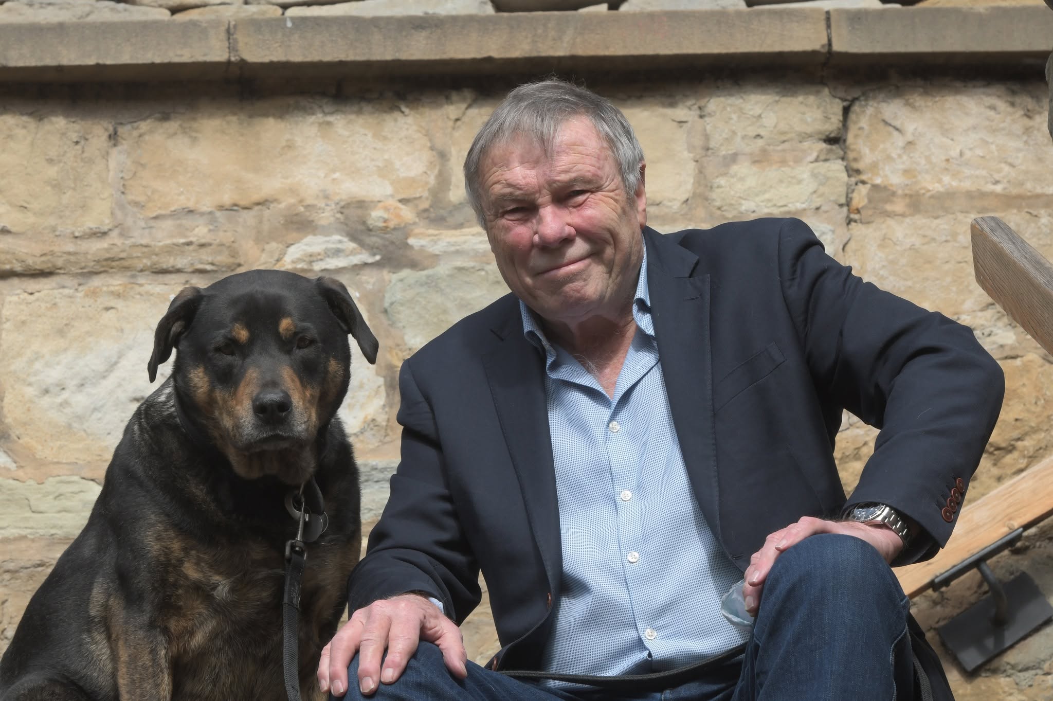 Ex-60 Minutes reporter frontrunner for Hobart mayor