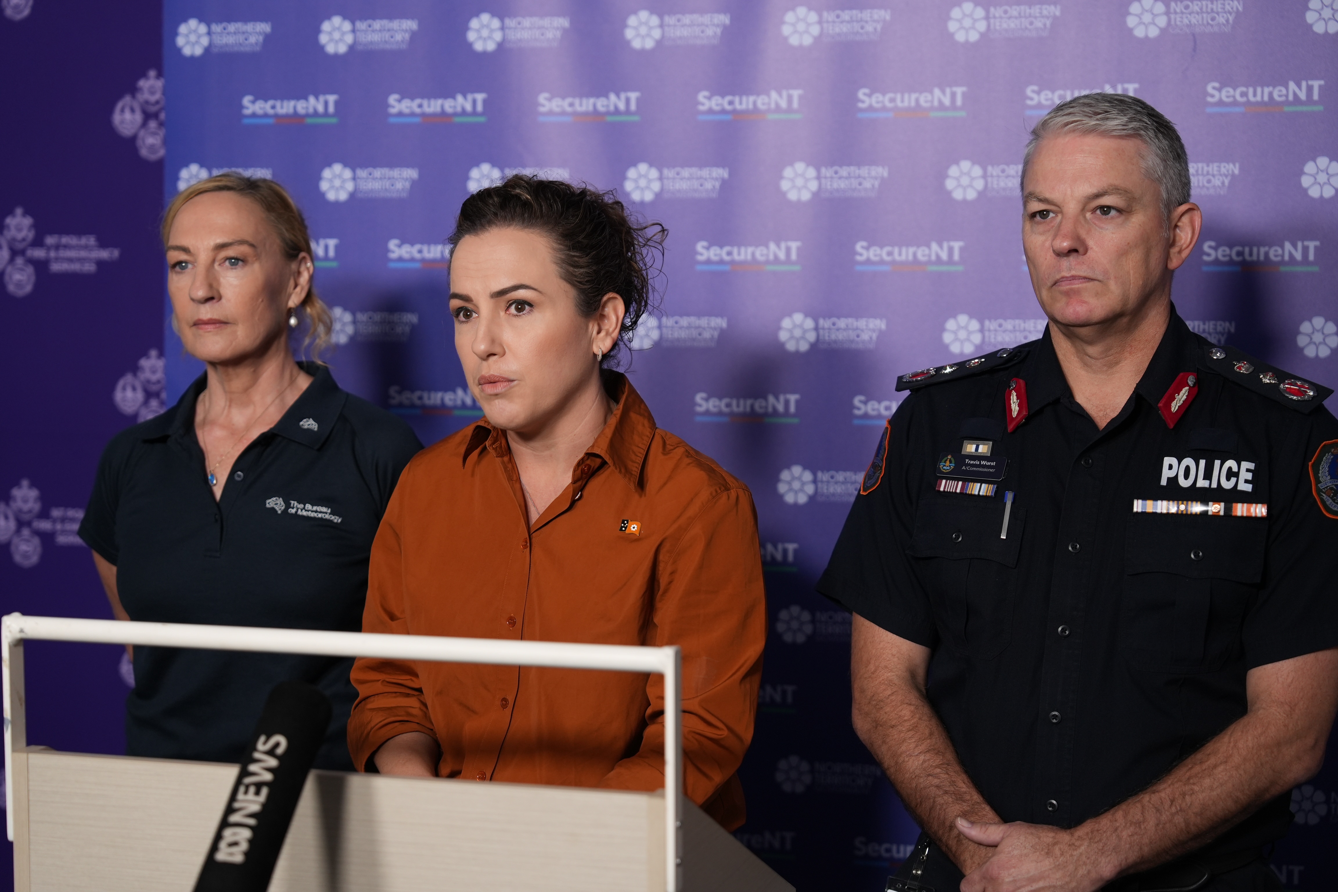 NT chief minister visiting Canberra to discuss flood recovery funding