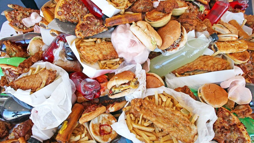 Junk food including burgers and chips.