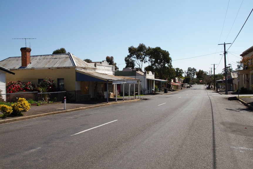 A wide shot of the main street of Tarnagulla