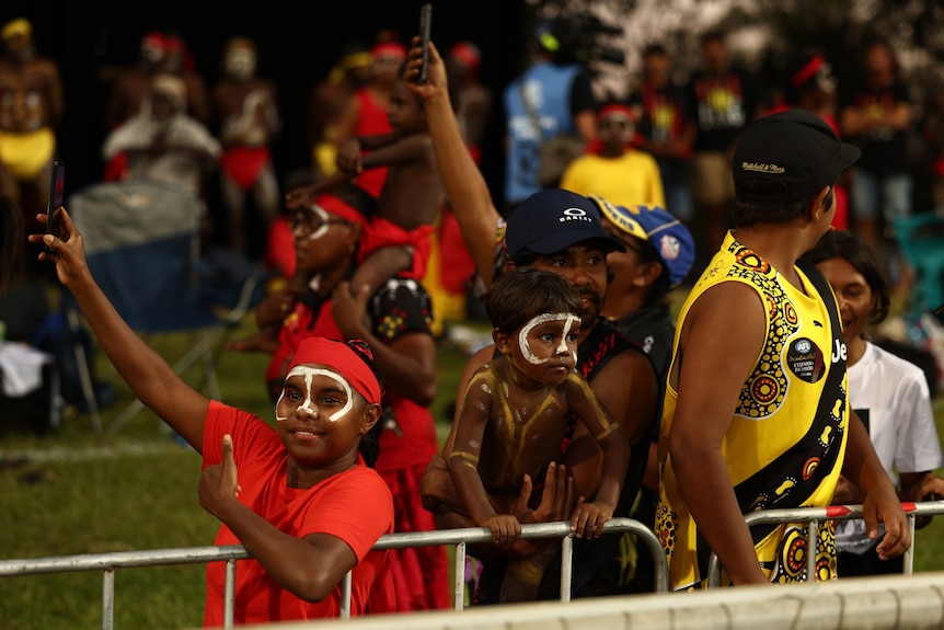 Spectators at the 2020 Dreamtime game in Darwin.
